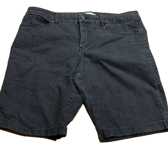 Pure energy 16 W women’s shorts good condition - Picture 1 of 4